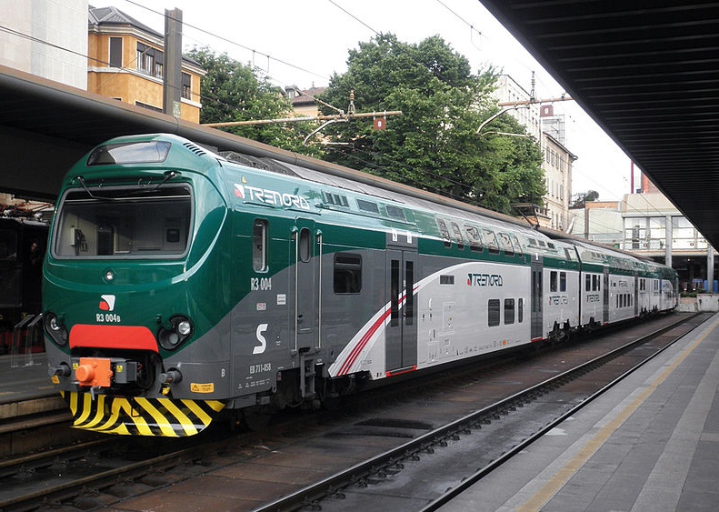 Treni, Fontana chiede ai pendolari “ancora un po’ di pazienza”