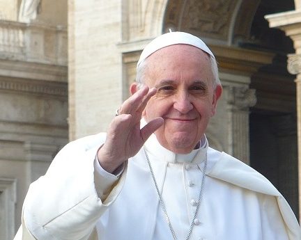 Scandalo pedofilia, Comboniani a difesa del Papa: “Campagna di diffamazione”