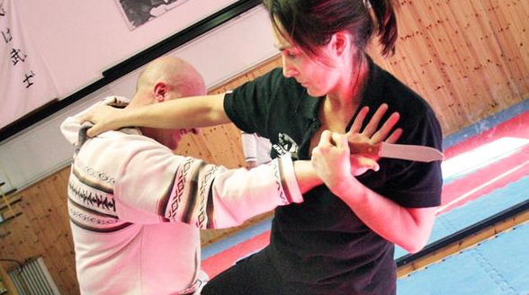 Corso anti aggressione a difesa delle donne