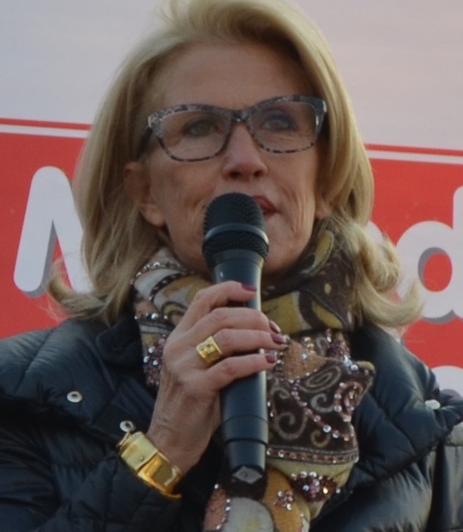Dimissioni di Lucia Luciani, la replica del sindaco