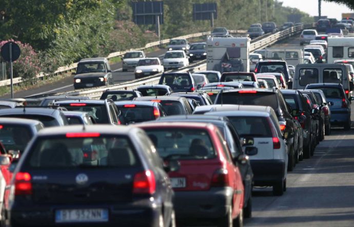 A8 Milano-Varese traffico bloccato BINARI E STRADE
