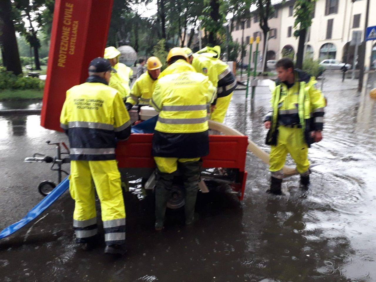 La “bomba d’acqua” colpisce anche Castellanza FOTO