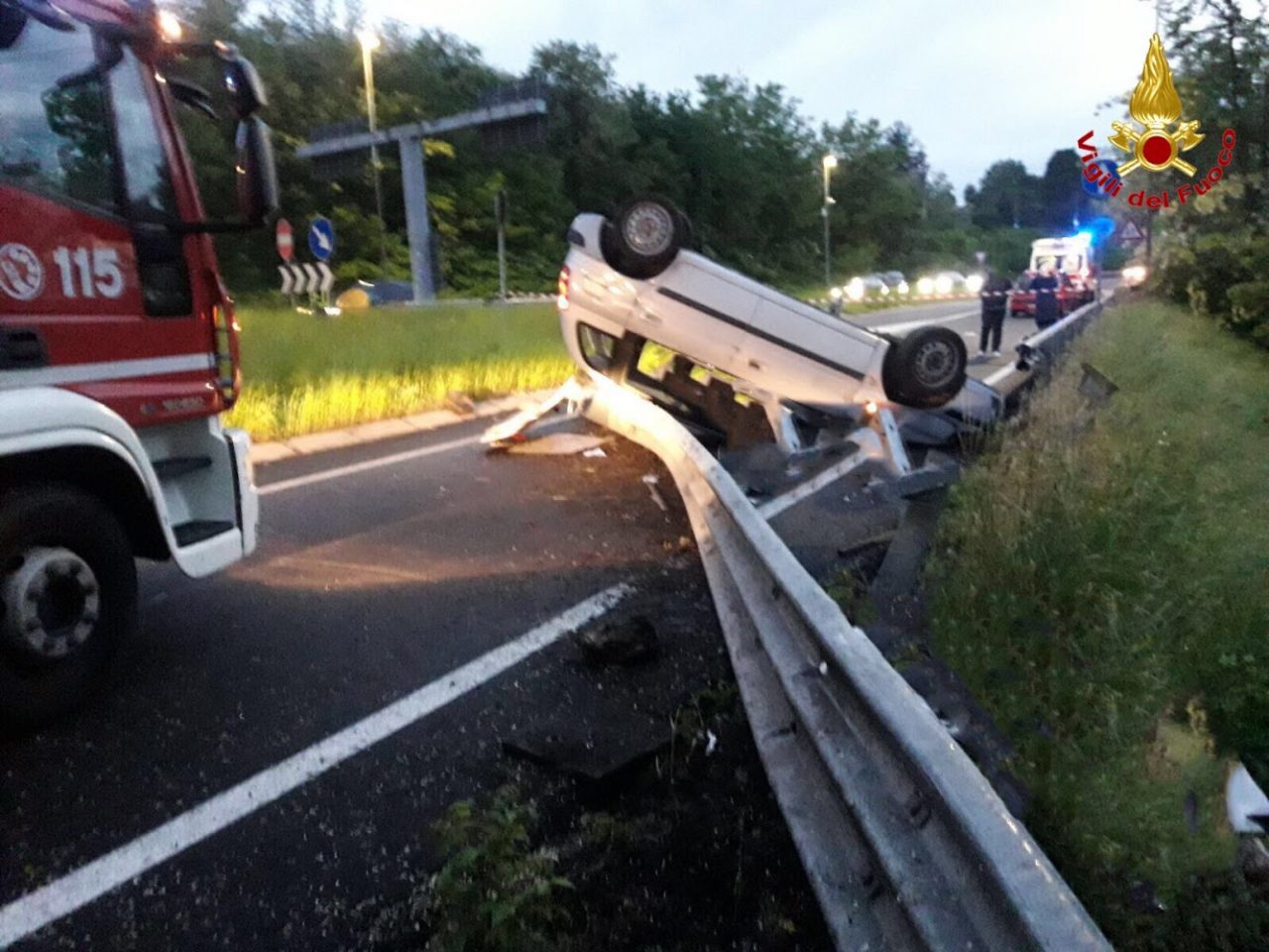 Schianto in autostrada, due morti e tre feriti
