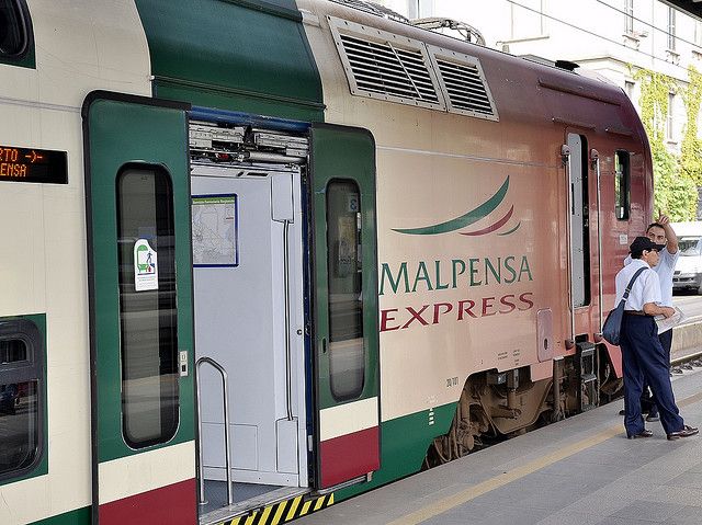 Capotreno aggredita sul Malpensa express