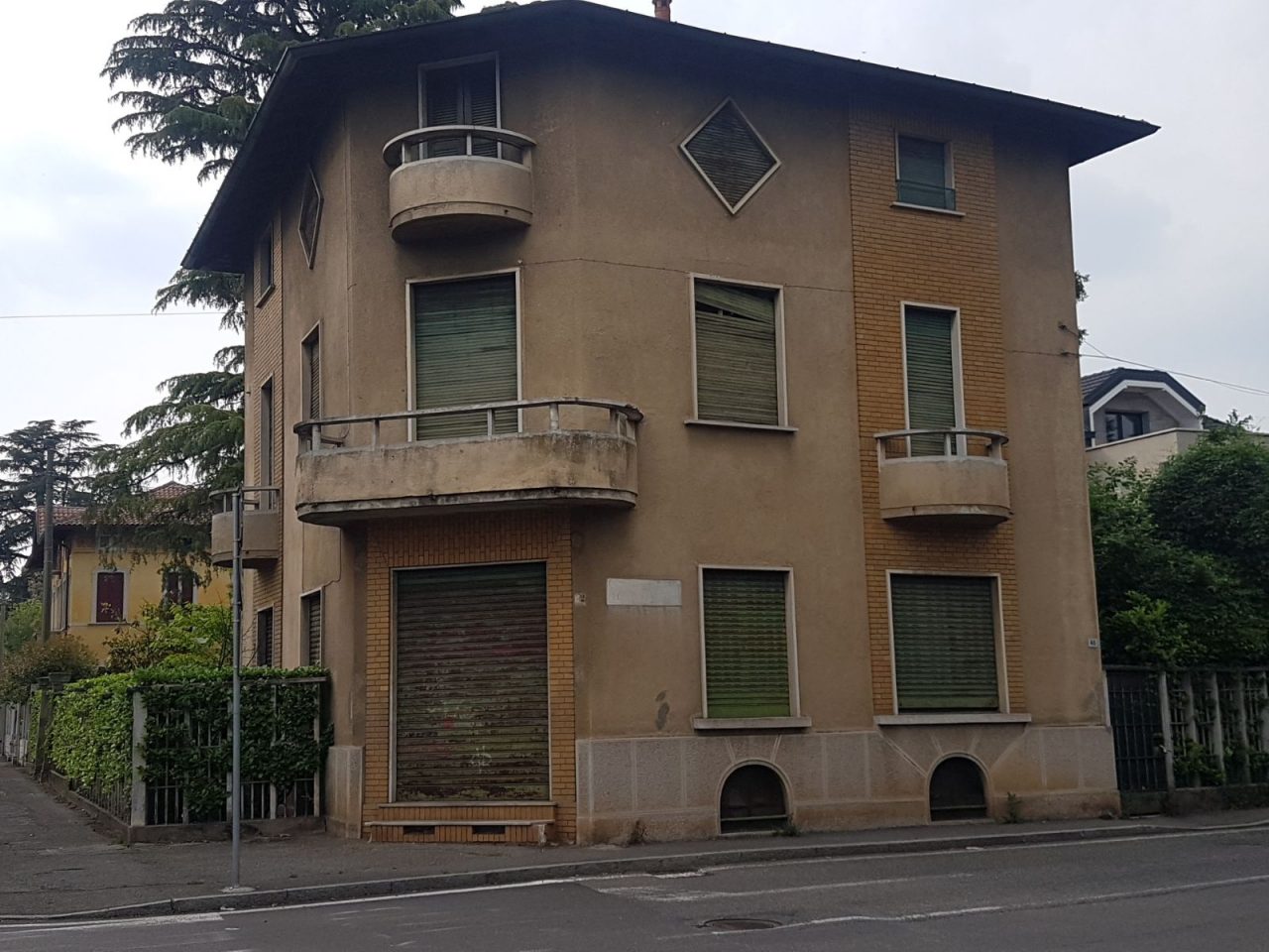 Villa Giani, il Comune chiude la partita e pensa alla rotonda