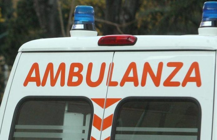 Schianto in moto, muore 23enne