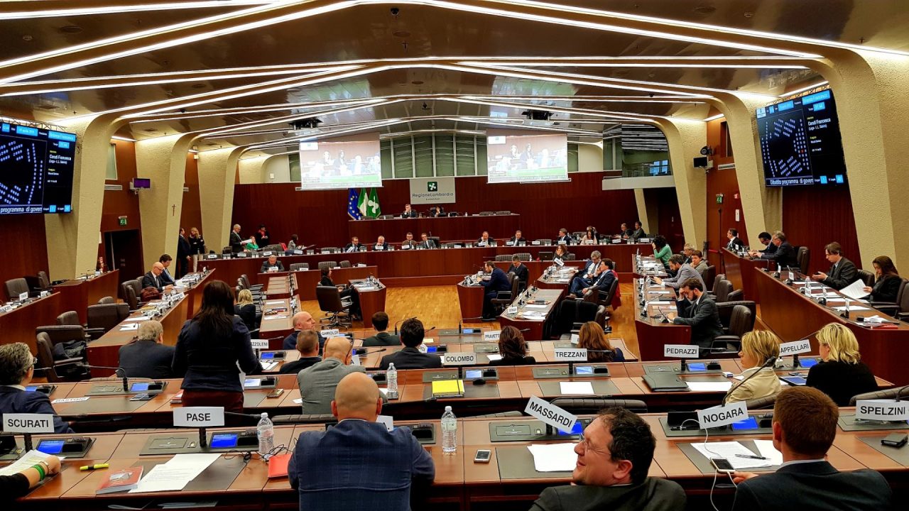 Riaprire palestre, piscine, scuole di danza e imprese: approvata la mozione in Consiglio Regionale