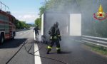Veicolo in fiamme sull’autostrada A8 FOTO e VIDEO