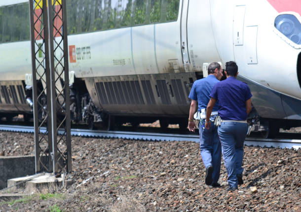 Donna investita dal treno a Casorate Sempione