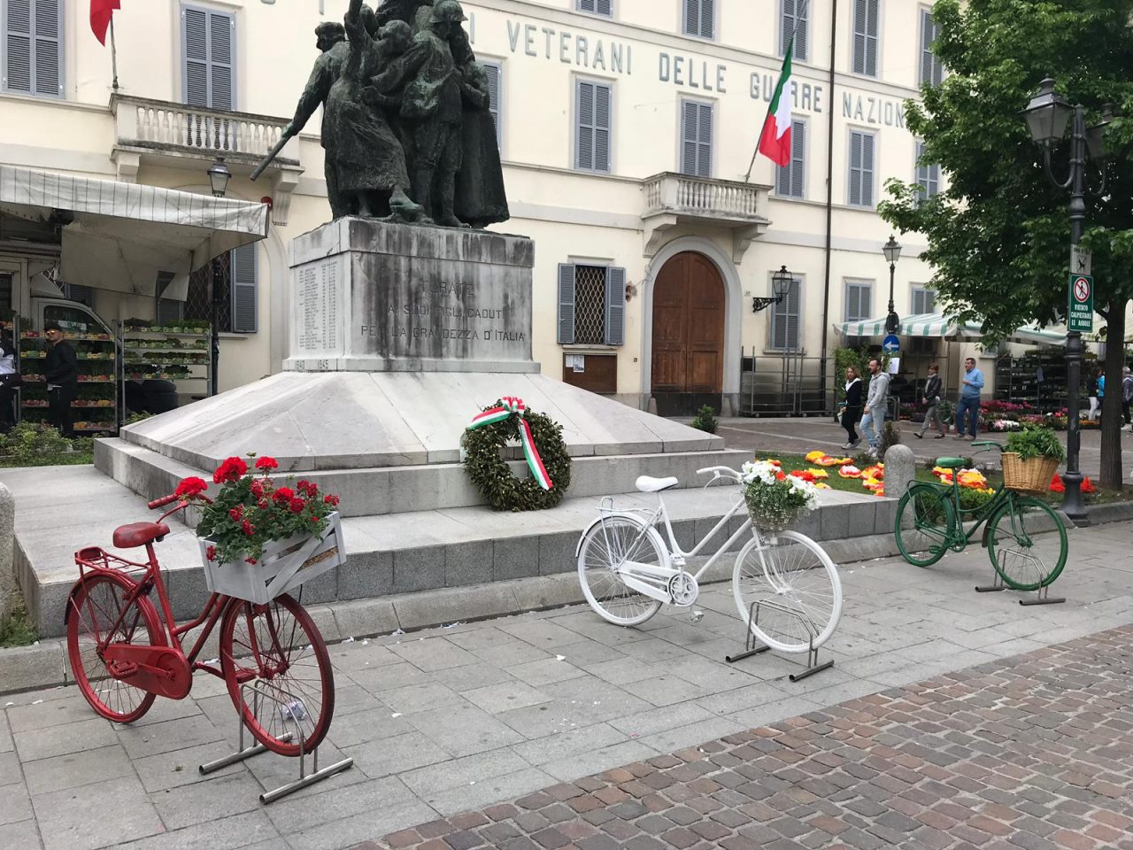Turate, torna dopo tre anni la Fiera del fiore