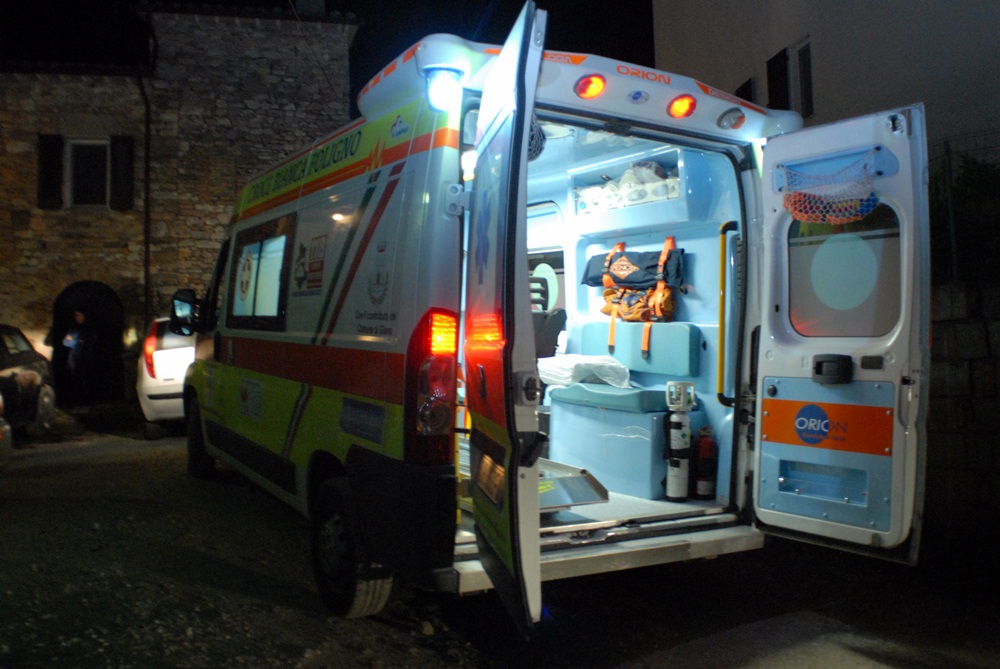 Aggressione a Busto Arsizio, feriti tre giovani SIRENE DI NOTTE