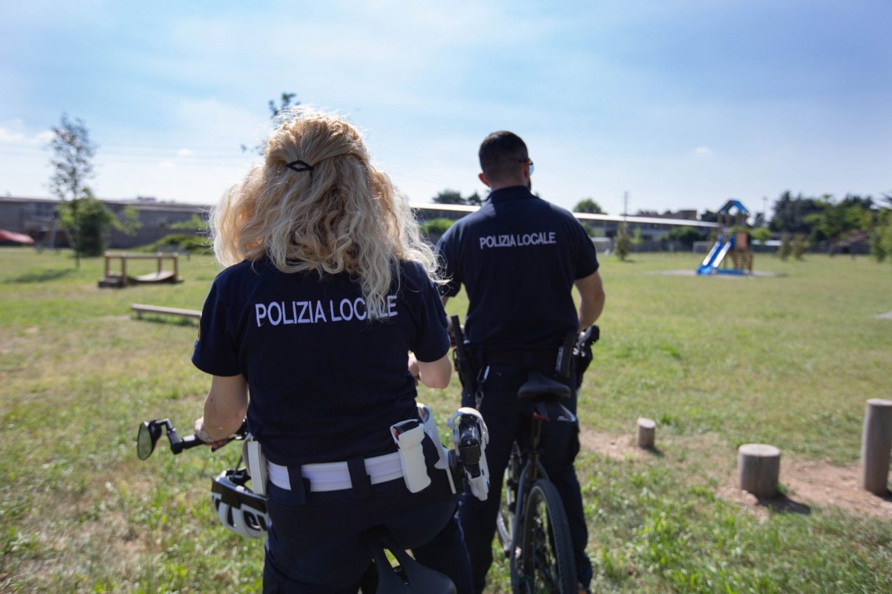 Si ferma sul posto disabili: patente ritirata e veicolo sequestrato