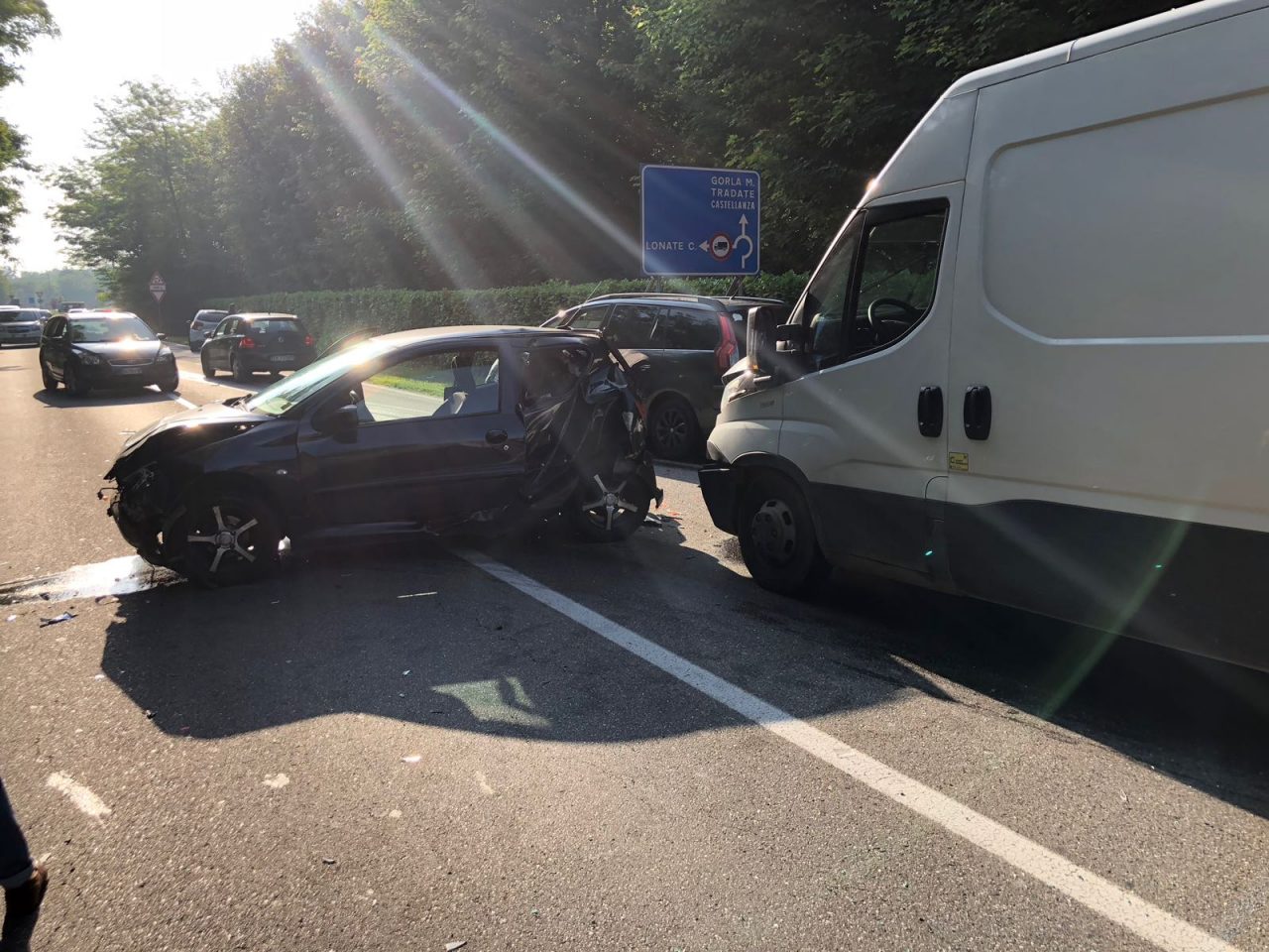 Maxi tamponamento fra Cairate e Tradate, sei feriti