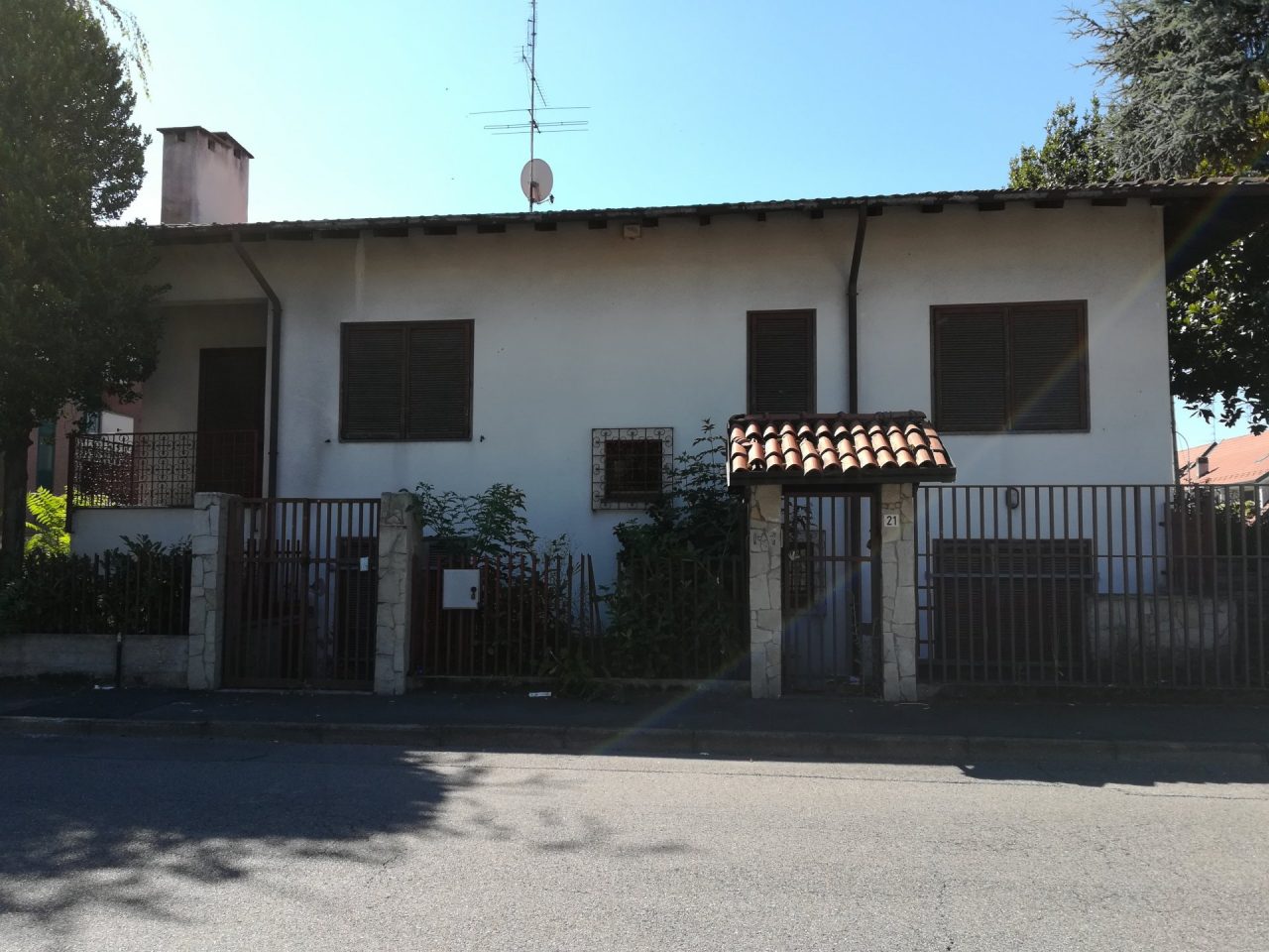 Ancora abusivi nella villa sequestrata alla ‘Ndrangheta