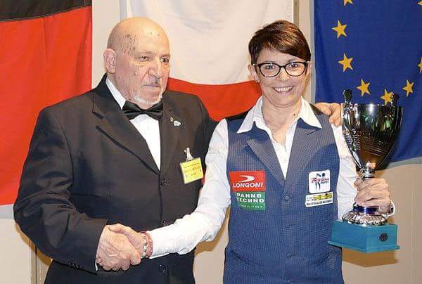 La regina del biliardo è Paola Meazzi di Castano