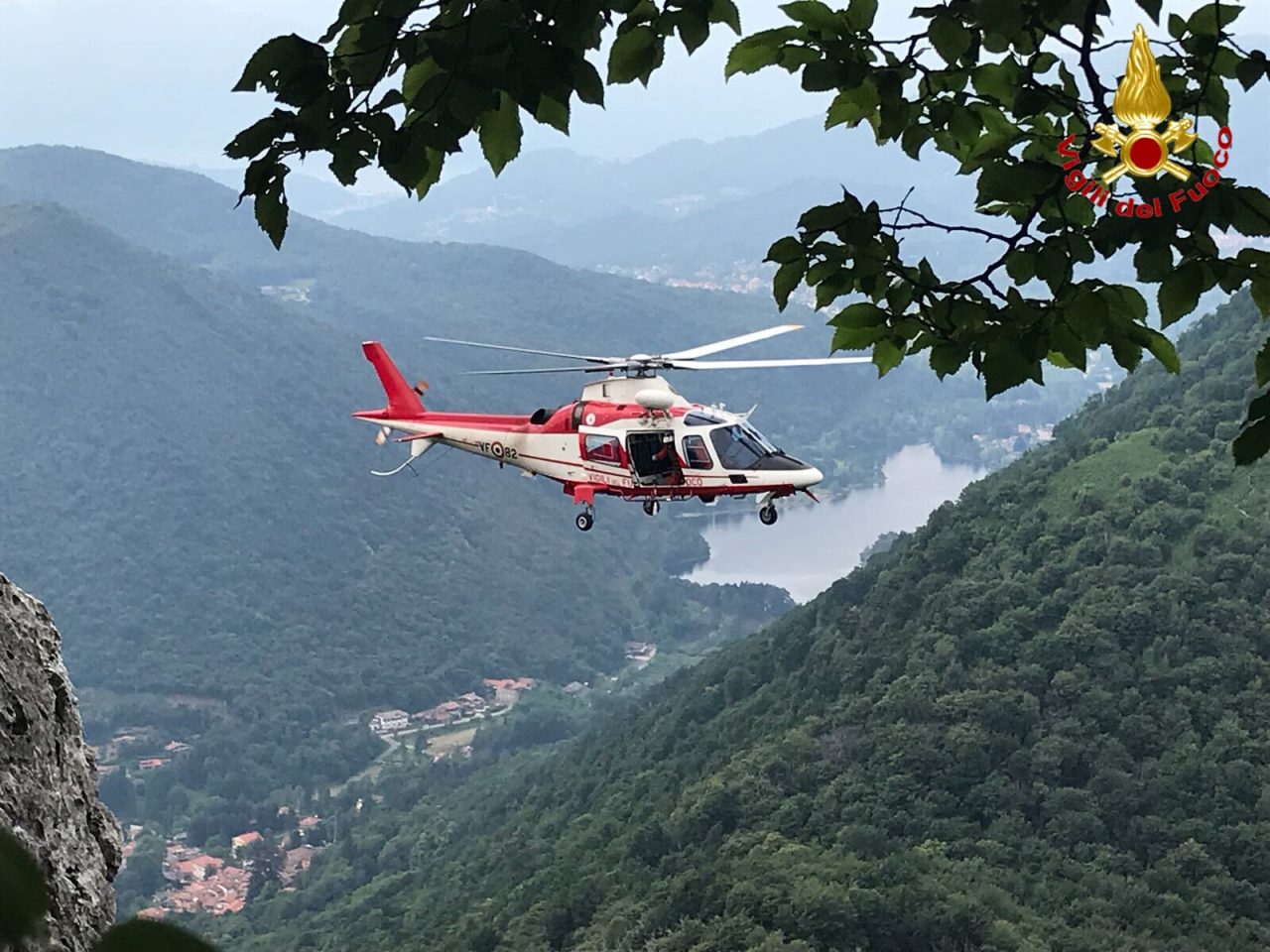 Escursionisti bloccati su un sentiero impervio FOTO