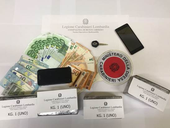 Arrestati per spaccio due pregiudicati di 48 e 58 anni