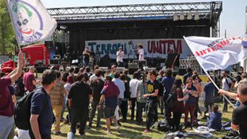 Dopo festival antirazzista a Pontida, striscione contro Balotelli