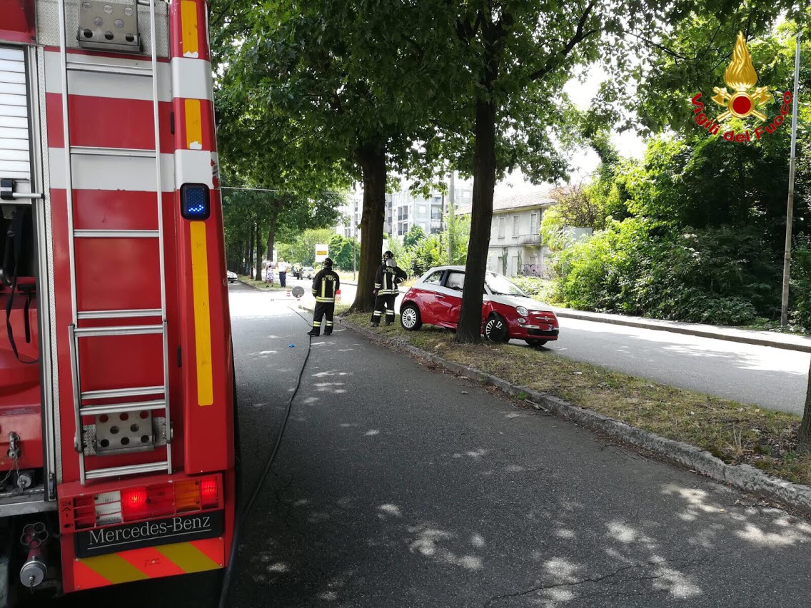 Auto contro moto, 40enne grave in ospedale