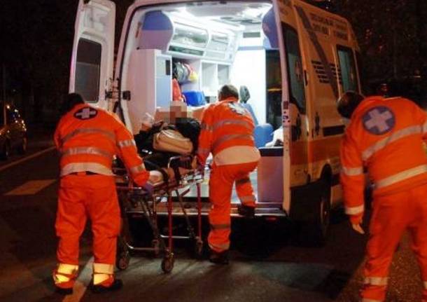 Aggressione a Busto Arsizio, soccorso 38enne SIRENE DI NOTTE