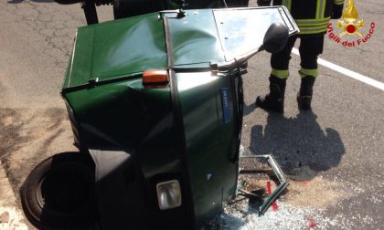Incidente stradale a Porto Valtravaglia, 64enne intrappolato nell'abitacolo FOTO