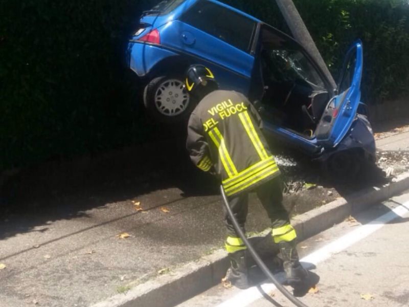 Incidente a Travedona-Monate FOTO