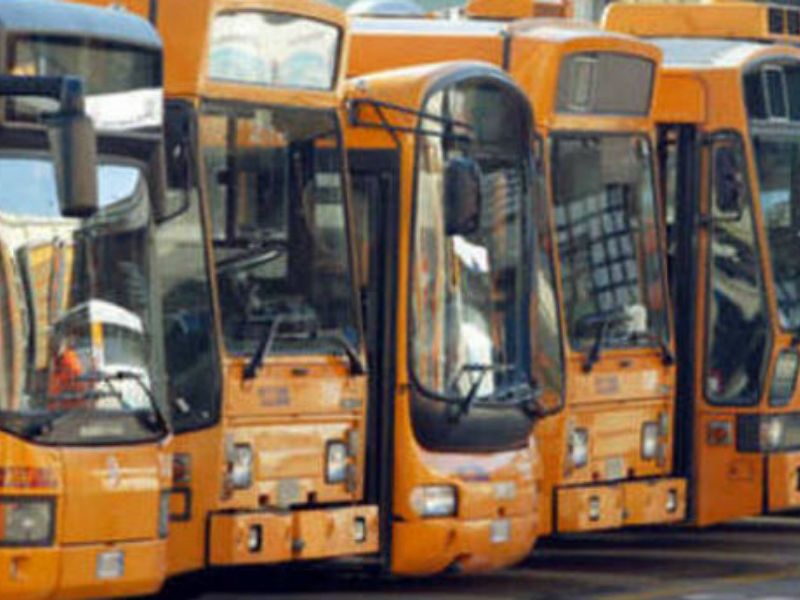 Saronno, aumenti dei biglietti del TPL dal 2025, ma a Natale si viaggia gratis
