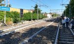 Fumo e scintille dal treno, pendolari sui binari FOTO E VIDEO