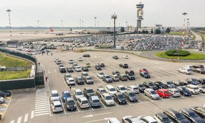 Parcheggi selvaggi a Malpensa: 5641 sanzioni per 380mila euro, Protocollo rinnovato