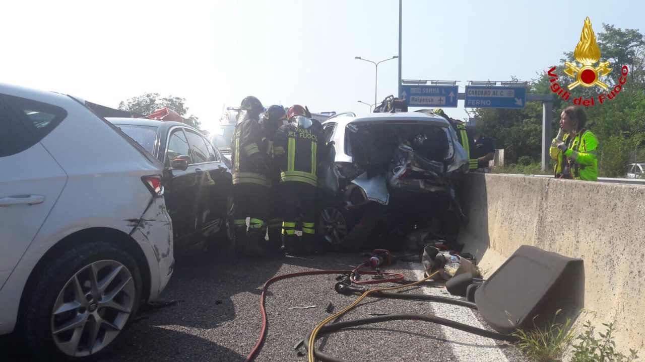 Strada Statale 336 “Aeroporto della Malpensa” chiusa per incidente stradale FOTO