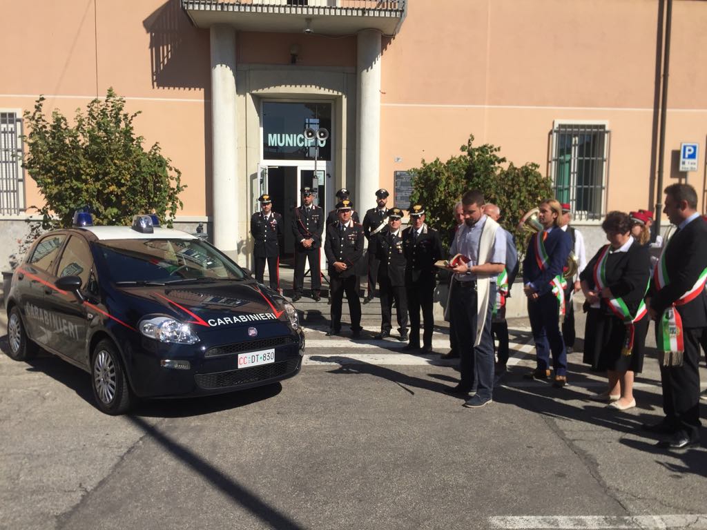 Nuova auto ai carabinieri: il dono di cinque Comuni – LE FOTO