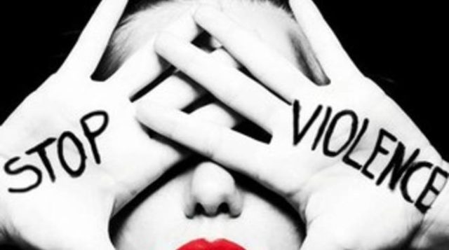 “Questo non è amore”: la campagna della Questura di Varese e i numeri della violenza sulle donne