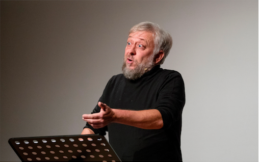A Legnano il cabaret di Mike Diegoli sulla scuola