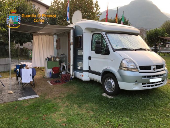 Tedesco arrestato in un campeggio: su di lui pendeva un mandato europeo FOTO
