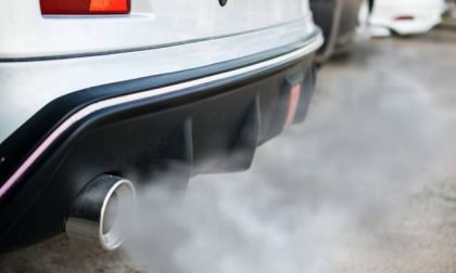 Raccolta firme Lega contro il blocco auto a combustione nel 2035