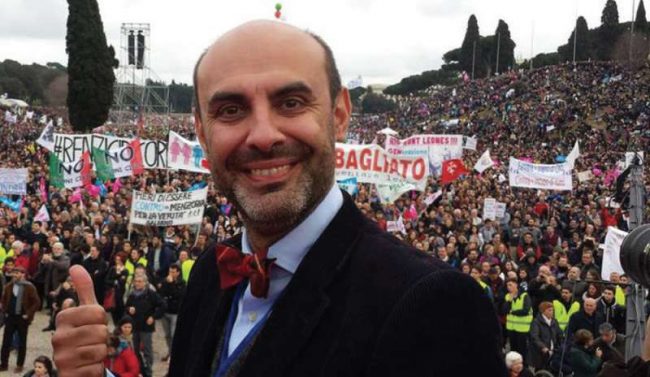 No Pillon: in piazza anche il Pd di Parabiago