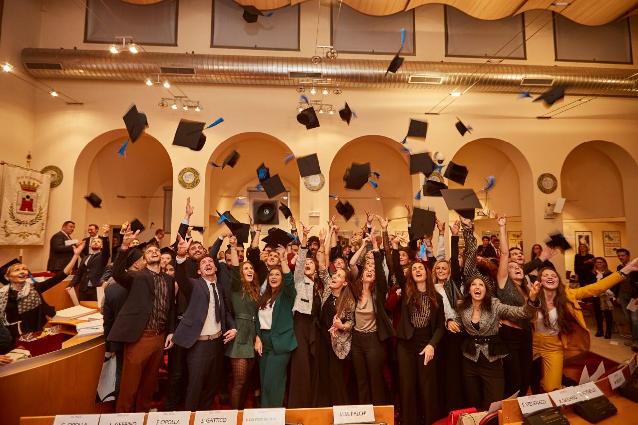 Ecco chi sono i diplomati in Osteopatia AIMO di Saronno FOTO