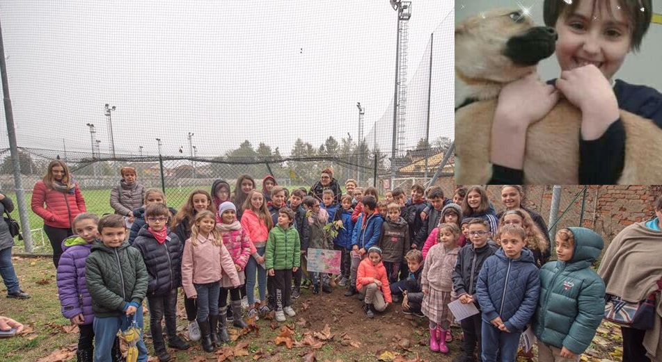 Andrea manca da un anno, per lei un ciliegio in oratorio FOTO