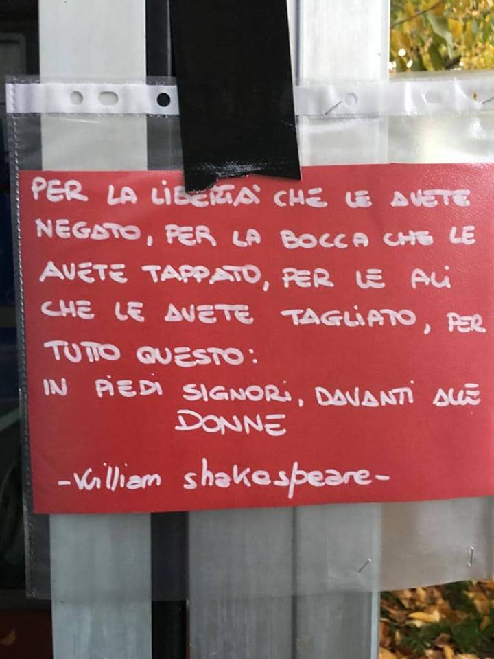 Bigliettini contro la violenza sulle donne, ne appaiono altri