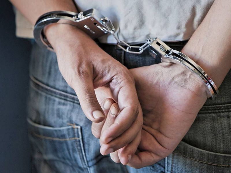 Sfregia la ex con l’acido: arrestato 45enne