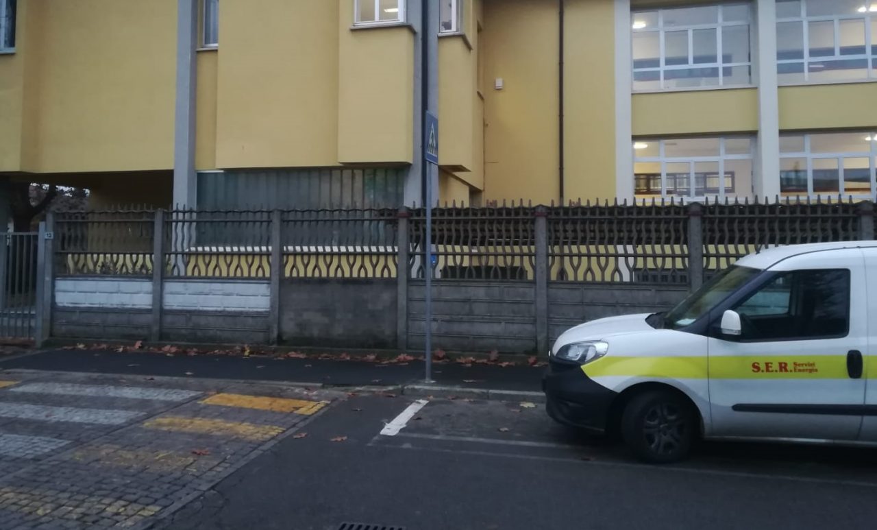 Scuola al freddo a Buscate, alunni tutti a casa