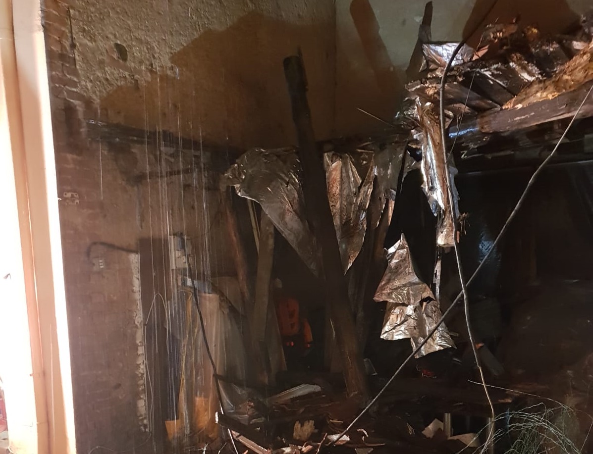 Crolla un porticato a Legnano FOTO