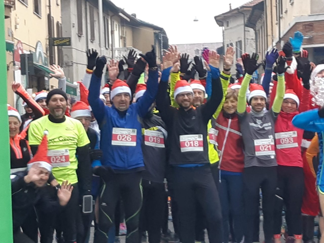 “Babbo Run”, tutti di corsa per le vie di Nerviano FOTO