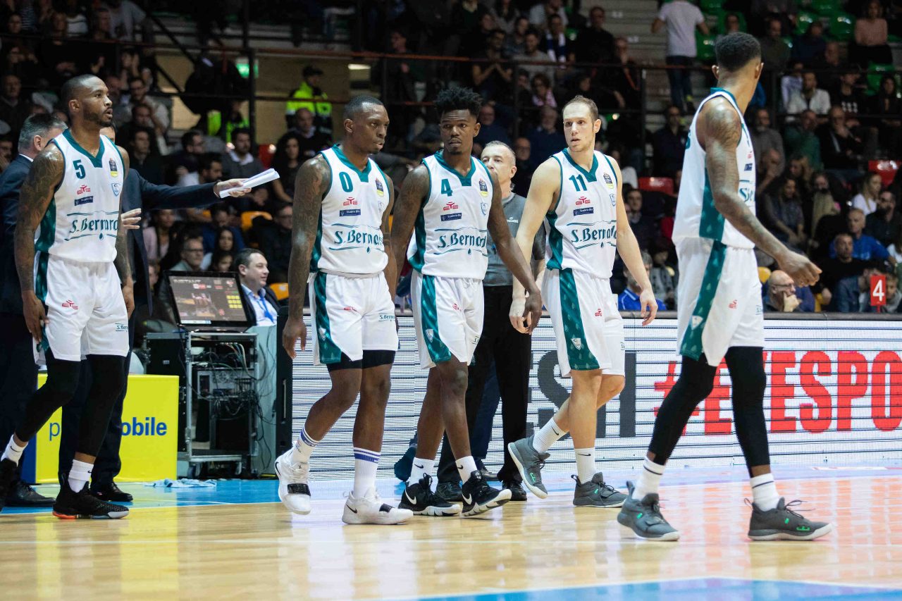 Pallacanestro Cantù vietata la trasferta di Varese ai tifosi