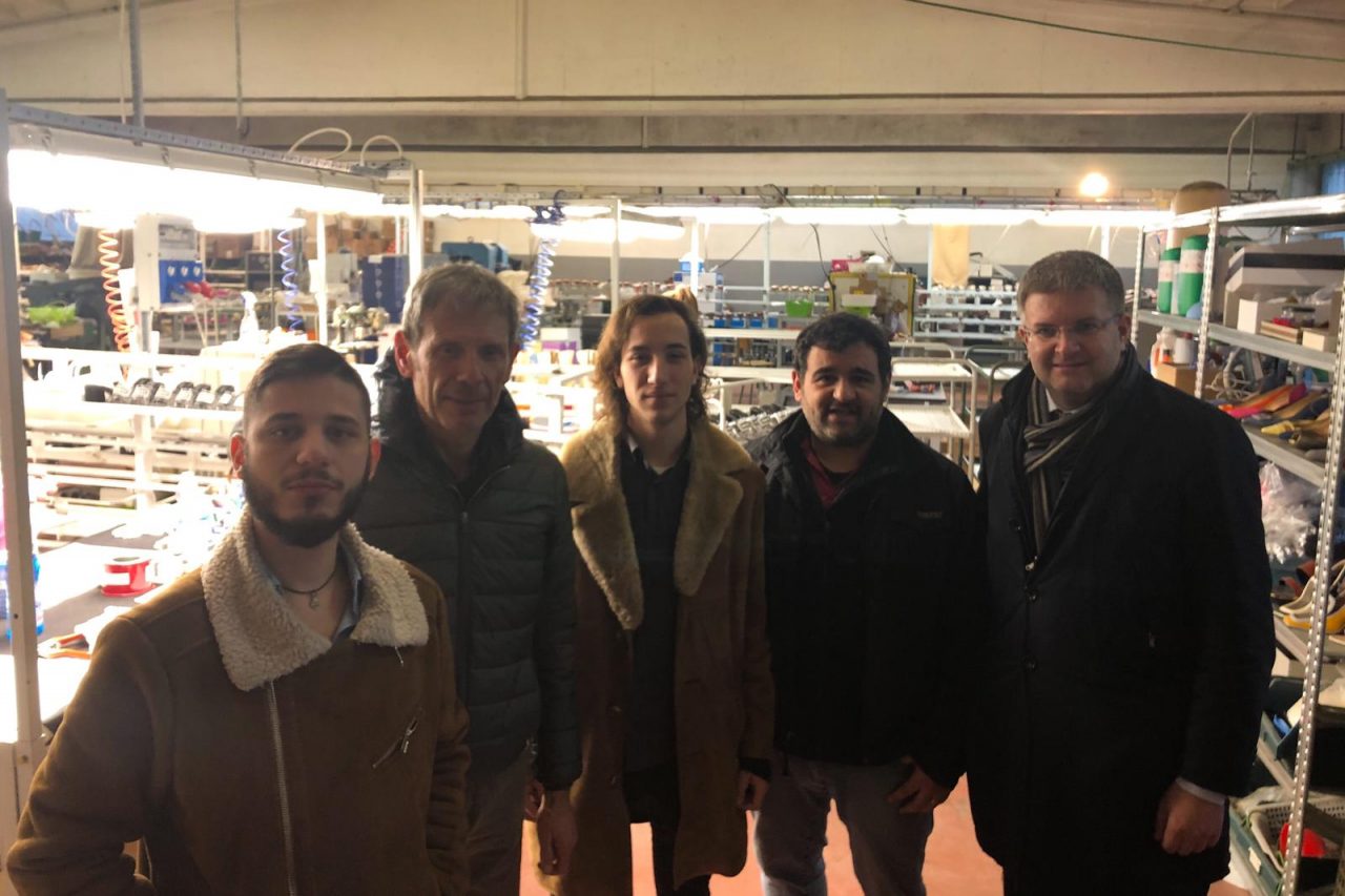 Calzaturifici di Parabiago, il sopralluogo di Gioventù Nazionale