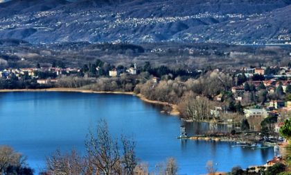 Nessun "effetto Rimini", e dopo un mese di tuffi l'acqua del Lago di Varese resta pulita