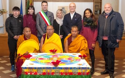 Monaci tibetani in visita a Ceriano Laghetto FOTO