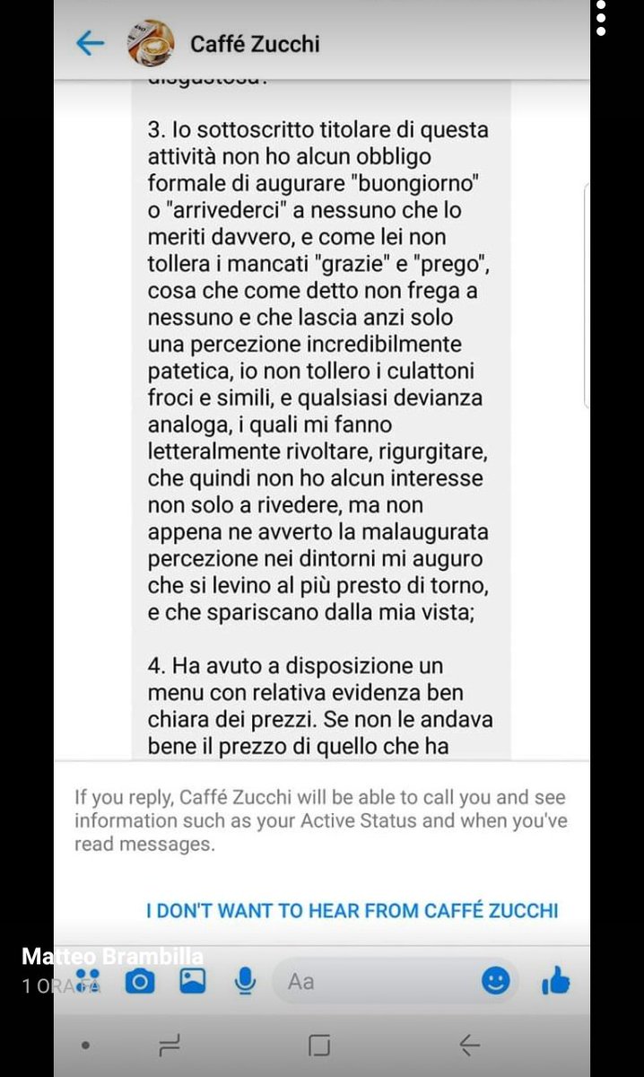 “Non tollero i gay”, il titolare del bar lo insulta dopo una recensione negativa