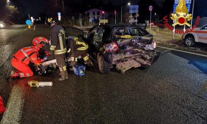 Scontro tra due auto: quattro feriti, due sono bambini FOTO