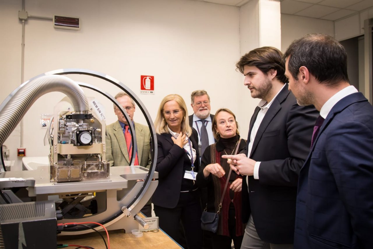 Gli onorevoli Olgiati e Buffagni in visita alla Leonardo di Nerviano